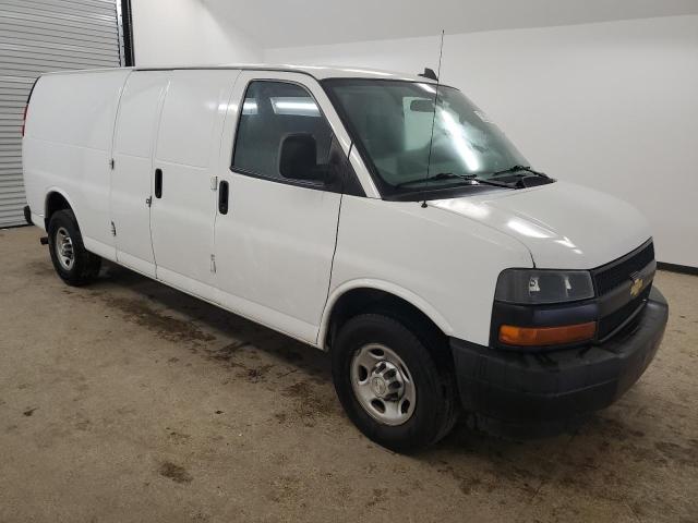 1GCWGBFP3L1141438 - 2020 CHEVROLET EXPRESS G2 WHITE photo 4