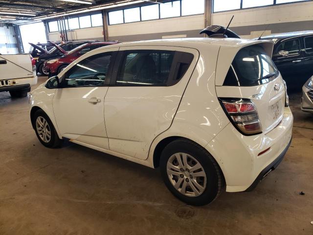 1G1JG6SH0H4152363 - 2017 CHEVROLET SONIC WHITE photo 2