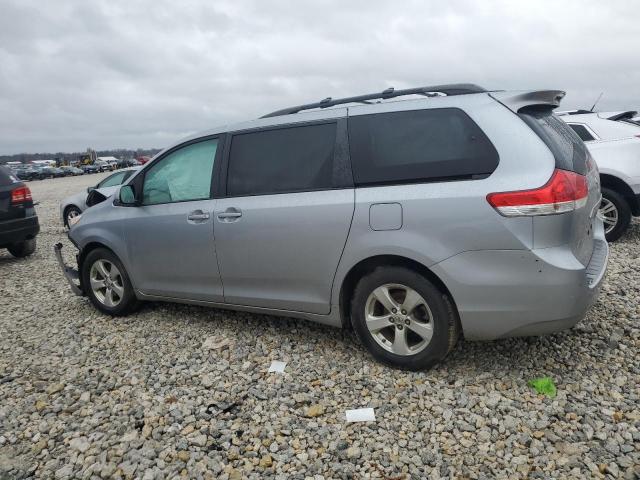 5TDKK3DC5CS185754 - 2012 TOYOTA SIENNA LE SILVER photo 2