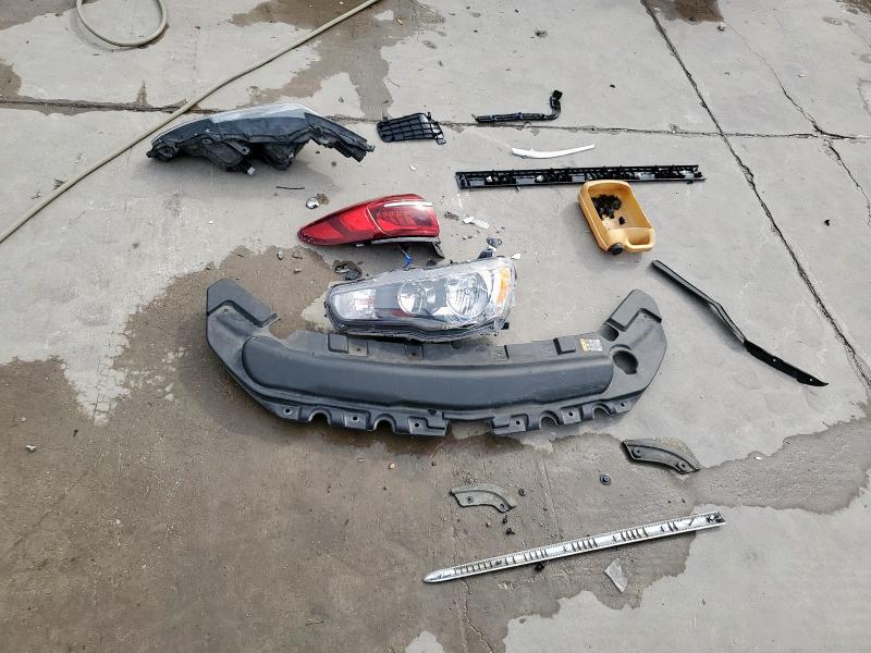 5GAERBKW9KJ172244 - 2019 BUICK ENCLAVE ESSENCE 白色 照片 13