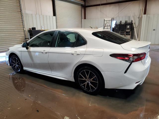 4T1G11AK5RU891969 - 2024 TOYOTA CAMRY SE NIGHT SHADE WHITE photo 2