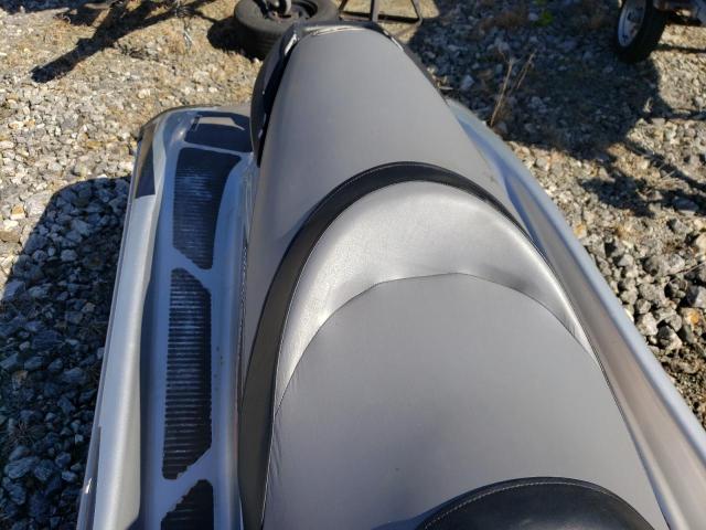 YAMA3076E111 - 2011 YAMAHA WAVERUNNER GRAY photo 6