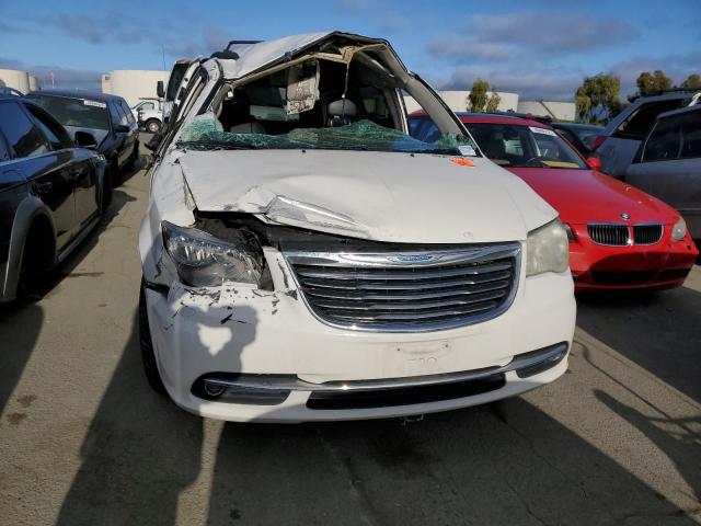 2A4RR8DG9BR705840 - 2011 CHRYSLER TOWN & COU TOURING L WHITE photo 5