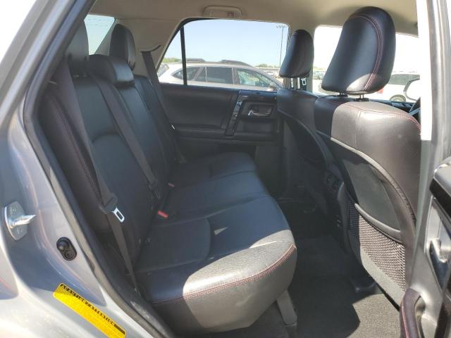 JTEBU5JR0H5417426 - 2017 TOYOTA 4RUNNER SR5/SR5 PREMIUM 银色 照片 10