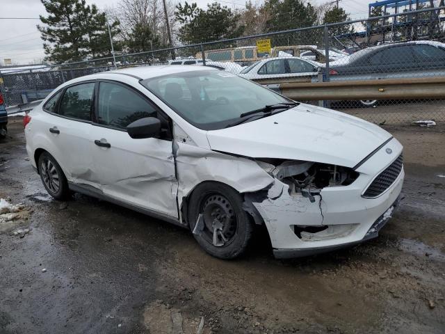 1FADP3E21GL258258 - 2016 FORD FOCUS S WHITE photo 4