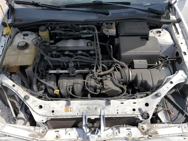 1FAFP34N85W244065 - 2005 FORD FOCUS ZX4 WHITE photo 11