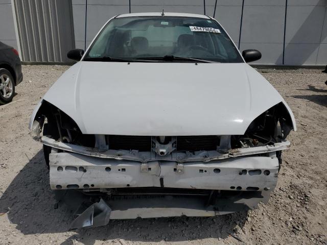 1FAFP34N85W244065 - 2005 FORD FOCUS ZX4 WHITE photo 5