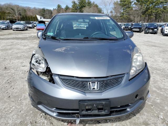 JHMGE8H39DC075909 - 2013 HONDA FIT GRAY photo 5