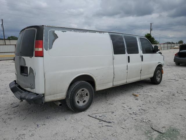 1GCGG29C691183558 - 2009 CHEVROLET EXPRESS G2 WHITE photo 3