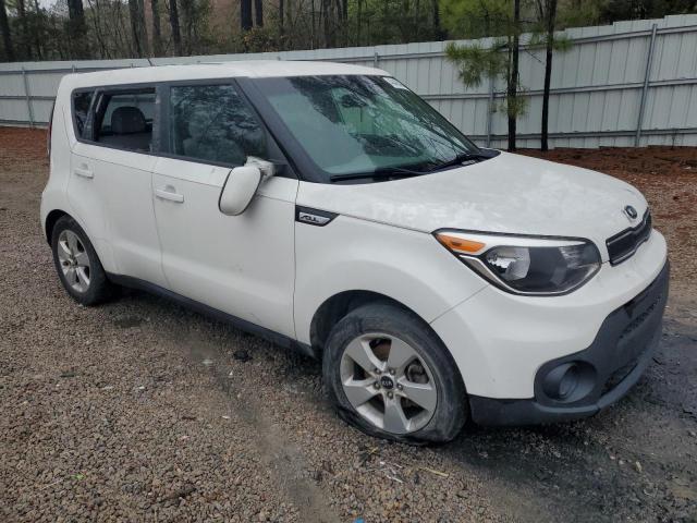 KNDJN2A28J7595528 - 2018 KIA SOUL WHITE photo 4