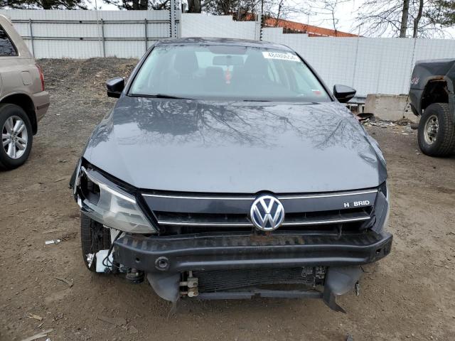 3VW637AJ1EM224610 - 2014 VOLKSWAGEN JETTA HYBRID GRAY photo 5