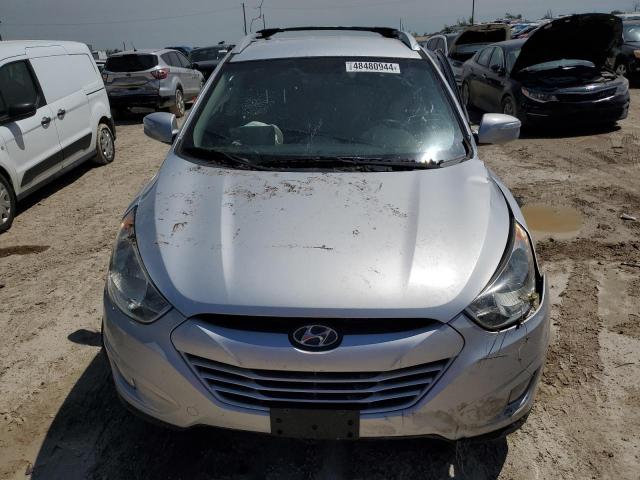 KM8JU3ACXDU637801 - 2013 HYUNDAI TUCSON GLS GRAY photo 5