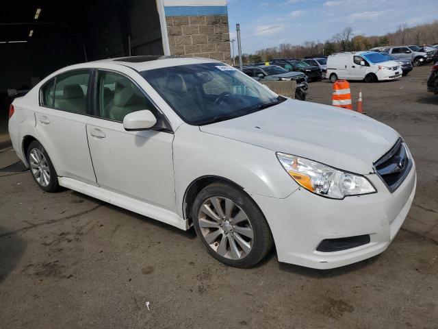 4S3BMBK67A3230340 - 2010 SUBARU LEGACY 2.5I LIMITED WHITE photo 4