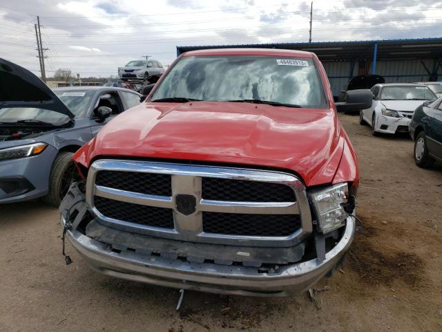 1C6RR7TT0KS655026 - 2019 RAM 1500 CLASS SLT წითელი ფოტო 5