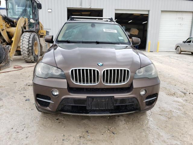 5UXZW0C57BL658959 - 2011 BMW X5 XDRIVE35D BROWN photo 5