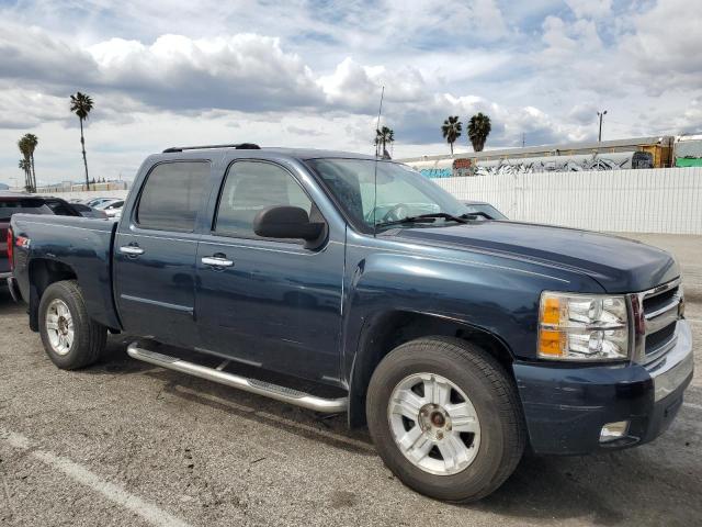 2GCEK13M271531512 - 2007 CHEVROLET SILVERADO K1500 CREW CAB BLUE photo 4