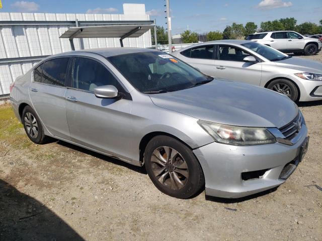 1HGCR2F37DA082584 - 2013 HONDA ACCORD LX SILVER photo 4