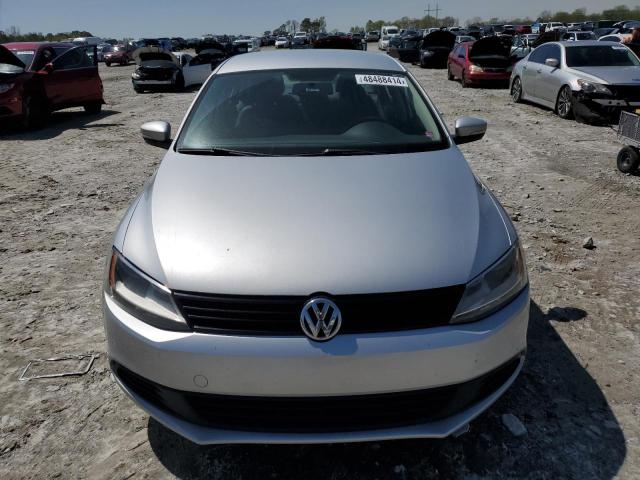 3VWDX7AJ1CM389324 - 2012 VOLKSWAGEN JETTA SE SILVER photo 5