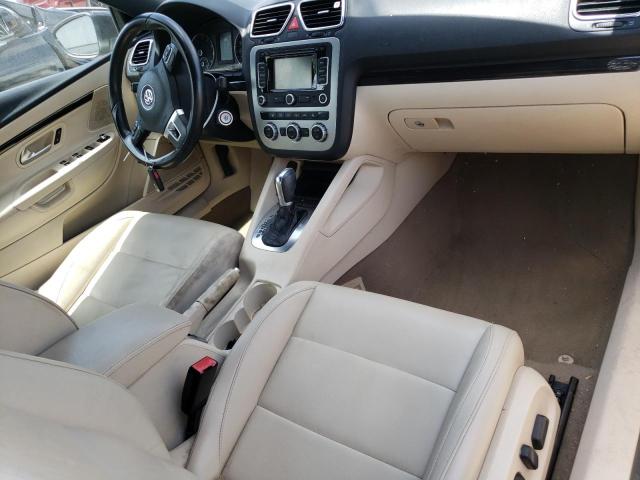 WVWFW8AH7DV005958 - 2013 VOLKSWAGEN EOS LUX 黑色 照片 8