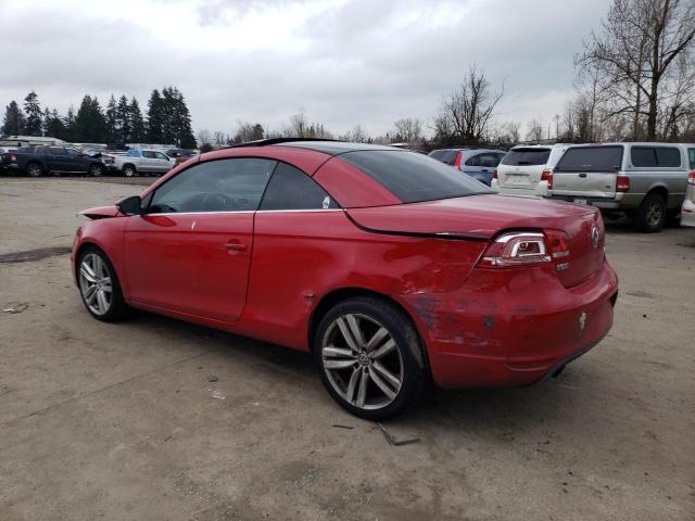 WVWFW8AH6DV006910 - 2013 VOLKSWAGEN EOS LUX RED photo 2