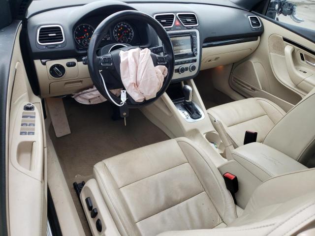 WVWFW8AH6DV006910 - 2013 VOLKSWAGEN EOS LUX RED photo 8