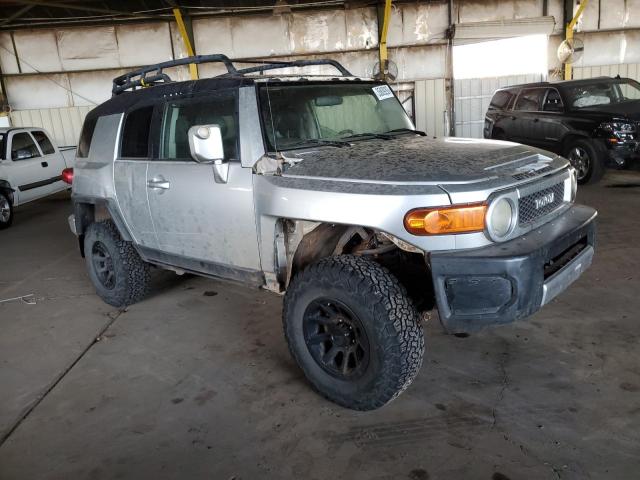 JTEBU11F970002616 - 2007 TOYOTA FJ CRUISER SILVER photo 4