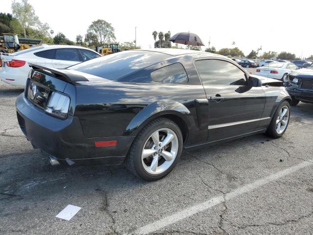 1ZVHT82H285141594 - 2008 FORD MUSTANG GT BLACK photo 3