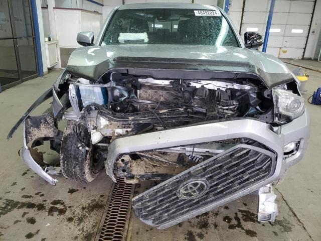 5TFCZ5AN6LX219406 - 2020 TOYOTA TACOMA DOUBLE CAB SILVER photo 5