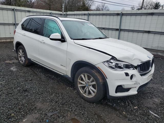 5UXKR0C58F0K58179 - 2015 BMW X5 XDRIVE35I WHITE photo 4