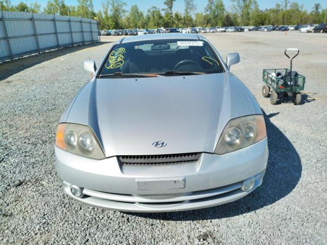 KMHHM65D54U133885 - 2004 HYUNDAI TIBURON SILVER photo 5