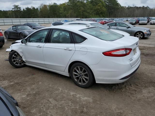 3FA6P0H75GR296298 - 2016 FORD FUSION SE WHITE photo 2