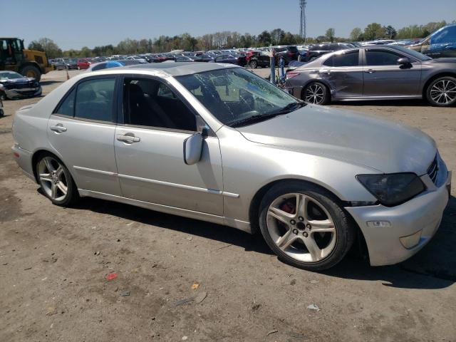 JTHBD192620040446 - 2002 LEXUS IS 300 SILVER photo 4