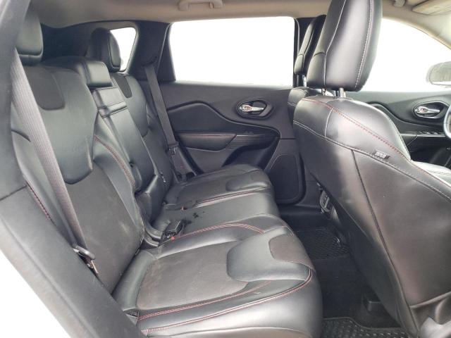 1C4PJMBB7GW167657 - 2016 JEEP CHEROKEE TRAILHAWK WHITE photo 10