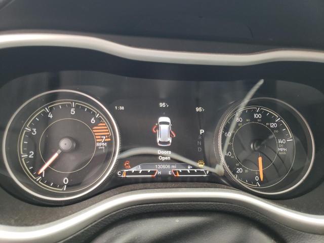 1C4PJMBB7GW167657 - 2016 JEEP CHEROKEE TRAILHAWK WHITE photo 9