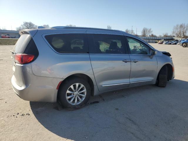 2C4RC1BG6KR733001 - 2019 CHRYSLER PACIFICA TOURING L SILVER photo 3
