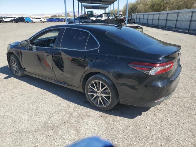 4T1F31AKXNU570073 - 2022 TOYOTA CAMRY XLE 黑色 照片 2