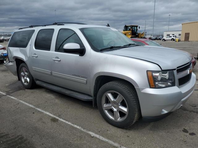 1GNSKJE71CR105717 - 2012 CHEVROLET SUBURBAN K1500 LT SILVER photo 4