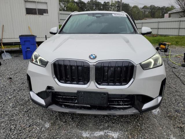 WBX73EF07P5X03508 - 2023 BMW X1 XDRIVE28I WHITE photo 5