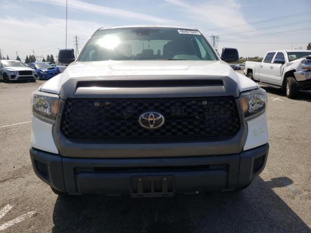 5TFRM5F1XKX134596 - 2019 TOYOTA TUNDRA DOUBLE CAB SR/SR5 WHITE photo 5