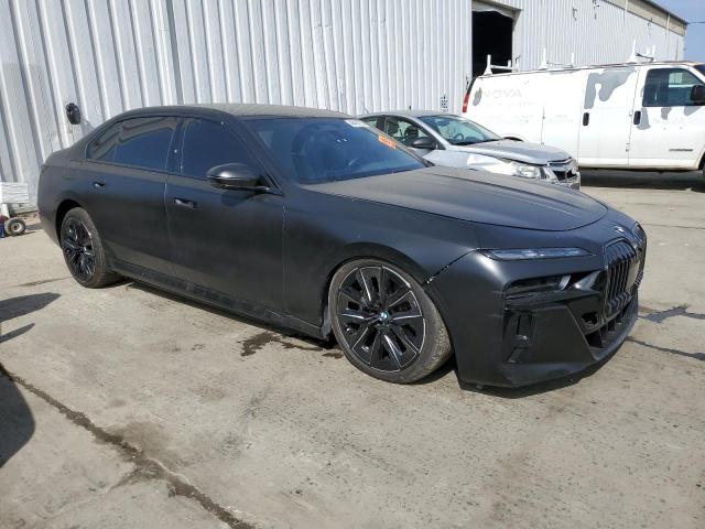 WBY53EJ07RCR57860 - 2024 BMW I7 XDRIVE60 BLACK photo 4