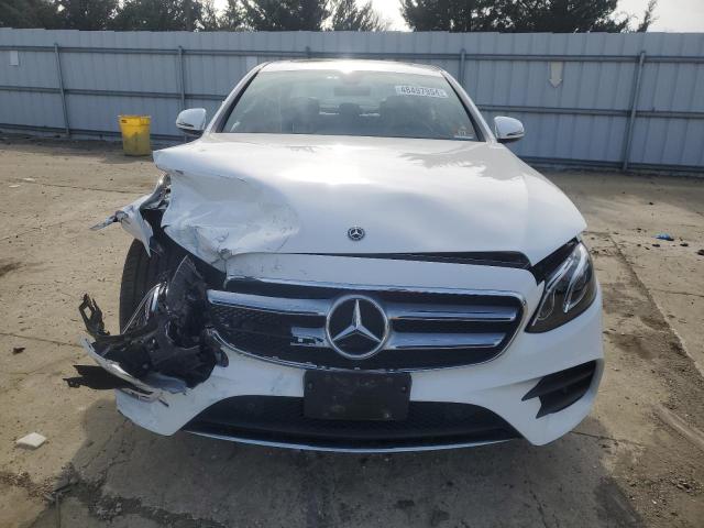 WDDZF4KB8JA318963 - 2018 MERCEDES-BENZ E 300 4MATIC WHITE photo 5