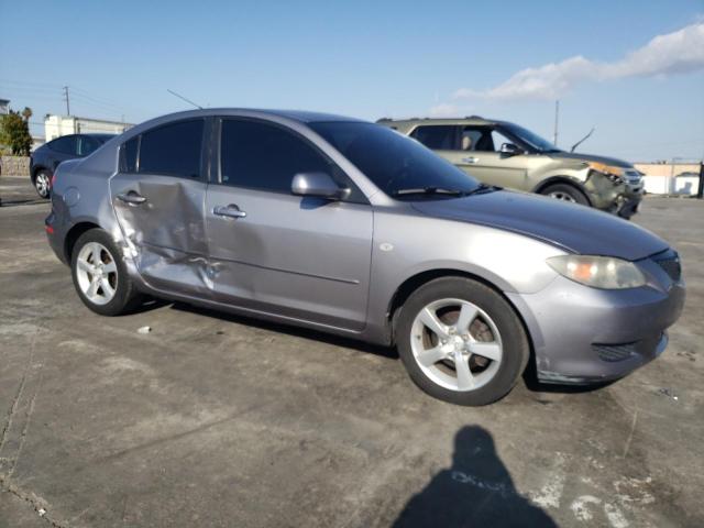 JM1BK12G061507731 - 2006 MAZDA 3 I GRAY photo 4