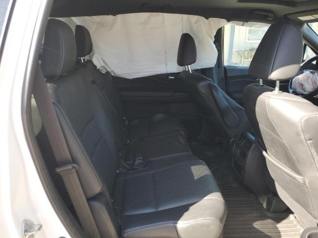 5FNYF8H56KB003022 - 2019 HONDA PASSPORT EXL WHITE photo 11