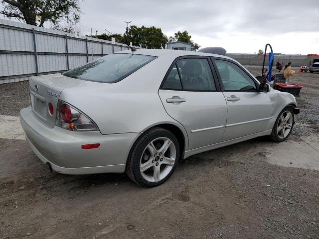 JTHBD192130065773 - 2003 LEXUS IS 300 SILVER photo 3