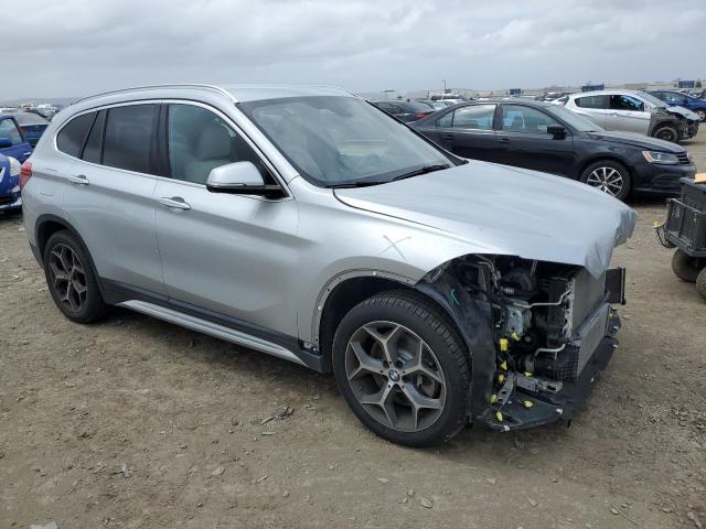 WBXHU7C31J3H44055 - 2018 BMW X1 SDRIVE28I SILVER photo 4