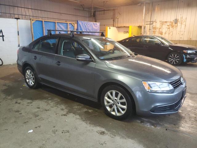 3VWD07AJ3EM444878 - 2014 VOLKSWAGEN JETTA SE GRAY photo 4