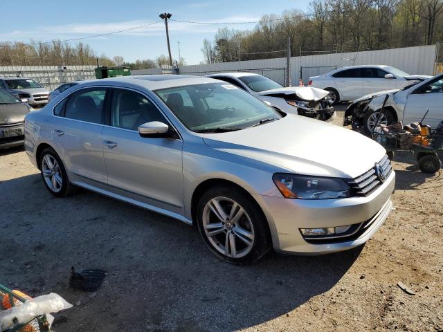 1VWCT7A3XEC011368 - 2014 VOLKSWAGEN PASSAT SEL SILVER photo 4