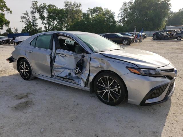 4T1G11AK9PU094640 - 2023 TOYOTA CAMRY SE NIGHT SHADE SILVER photo 4