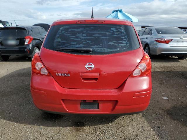 3N1BC1CP2AL415584 - 2010 NISSAN VERSA S RED photo 6