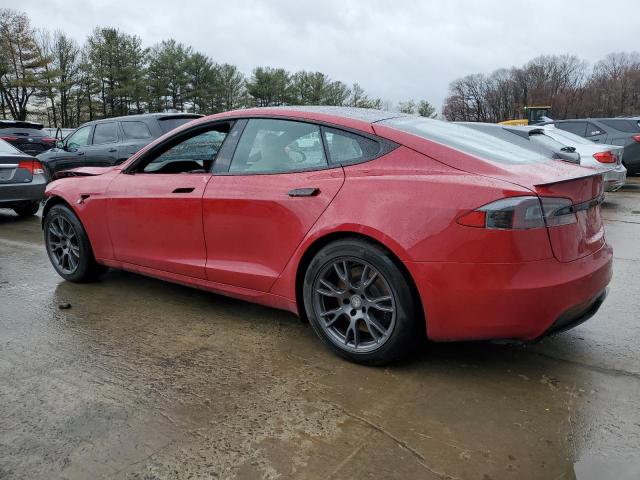 5YJSA1E61MF436369 - 2021 TESLA MODEL S RED photo 2